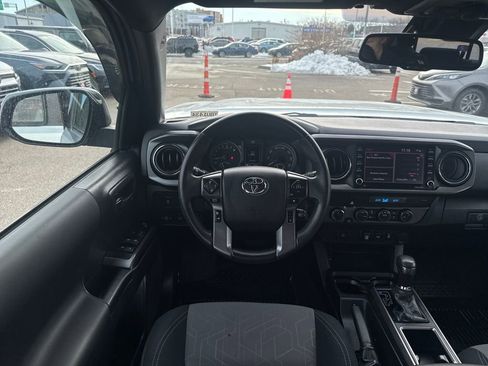 Used 2023 Toyota Tacoma TRD Off-Road image 13