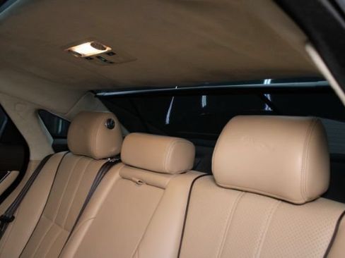 Used 2015 Jaguar XJ L Portfolio RWD image 28