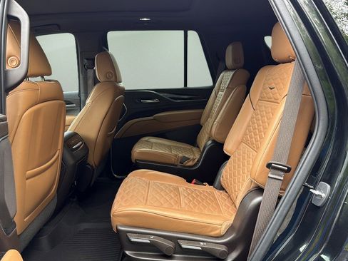 Certified 2023 Cadillac Escalade Sport w/ LPO, ONYX Package AWD/4WD image 24