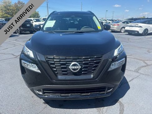 Certified 2023 Nissan Rogue SV w/ SV Premium B Package AWD/4WD image 2