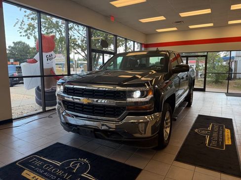 Used 2017 Chevrolet Silverado 1500 LT w/ All Star Edition AWD/4WD image 1