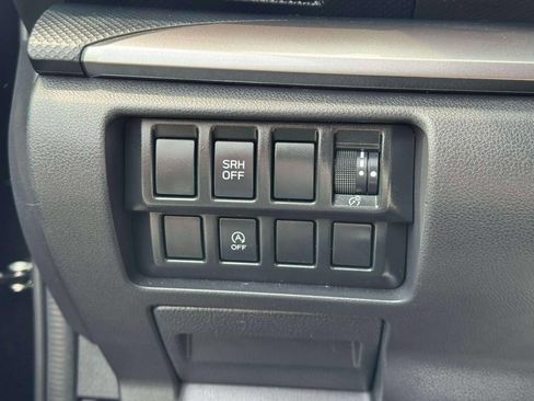 Used 2023 Subaru Forester Premium AWD/4WD image 23