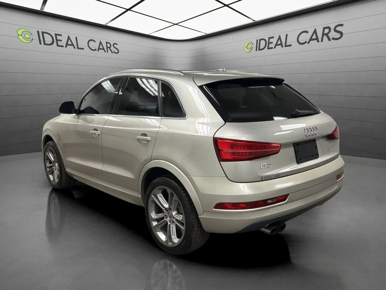 Used 2016 Audi Q3 2.0T Premium Plus w/ Technology Package FWD image 7