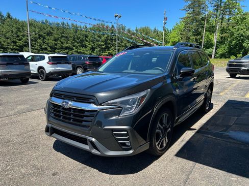 Used 2024 Subaru Ascent Limited AWD/4WD image 1