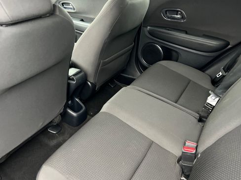 Used 2022 Honda HR-V EX image 11