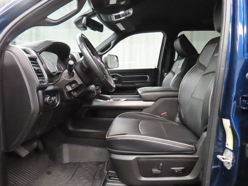Used 2022 RAM 2500 Laramie w/ Night Edition AWD/4WD image 12