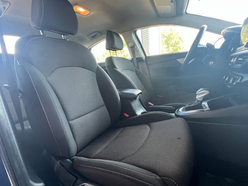 Used 2023 Kia Forte LXS image 14