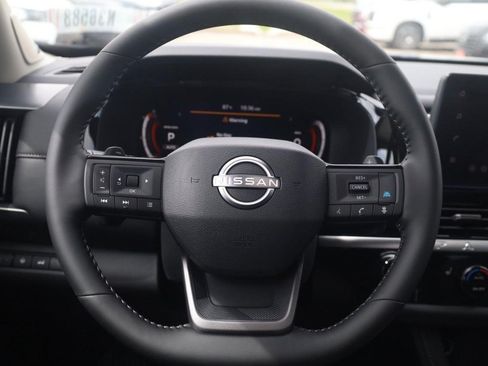 New 2026 Nissan Pathfinder SL w/ SL Premium Package AWD/4WD image 8