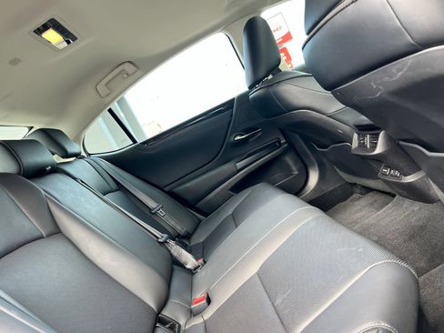 Used 2020 Lexus ES 300h w/ Premium Package FWD image 78