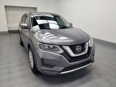 Used 2018 Nissan Rogue S FWD image 14