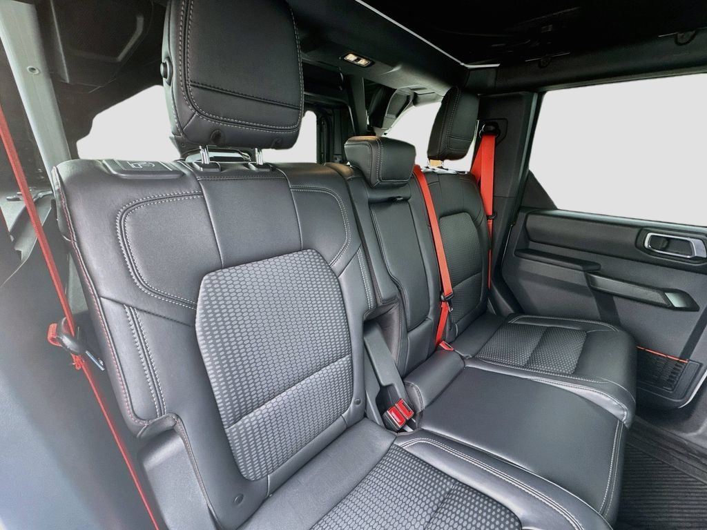 Used 2024 Ford Bronco Raptor w/ Interior Carbon Fiber Pack 6 AWD/4WD image 28