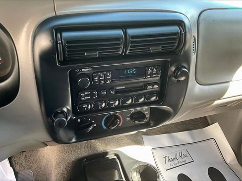Used 1997 Ford Ranger XL RWD image 10