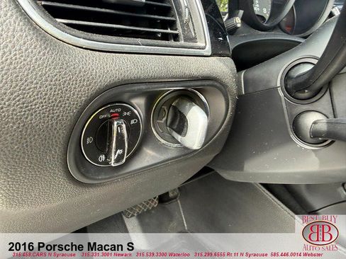Used 2016 Porsche Macan S AWD/4WD image 20