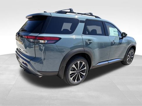 New 2026 Nissan Pathfinder Platinum w/ Cargo Package image 8