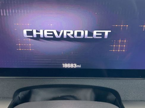 Used 2024 Chevrolet Traverse LT w/ LPO, Floor Liner Package image 31