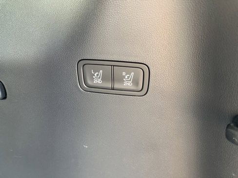 Used 2025 Hyundai Santa Fe XRT image 11