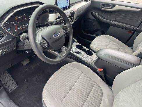 Used 2022 Ford Escape SE image 22