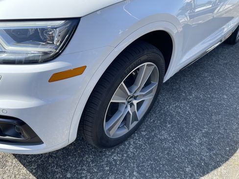 Used 2020 Audi Q5 2.0T Premium Plus w/ Premium Plus Package AWD/4WD image 8