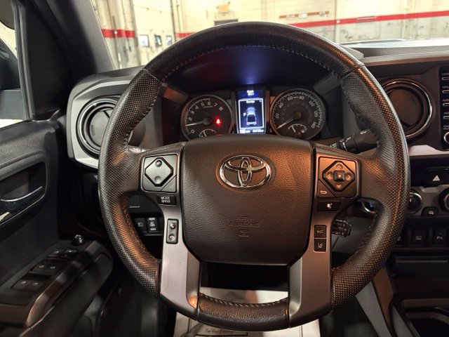 Used 2021 Toyota Tacoma TRD Sport w/ TRD Premium Sport Package AWD/4WD image 16