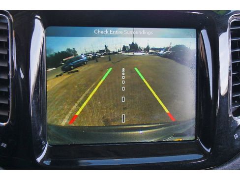 Used 2018 Jeep Compass Limited w/ Navigation Group image 25