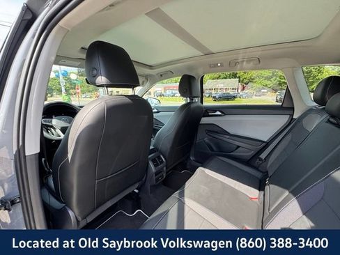 Certified 2023 Volkswagen Taos SE w/ Panoramic Sunroof Package AWD/4WD image 10