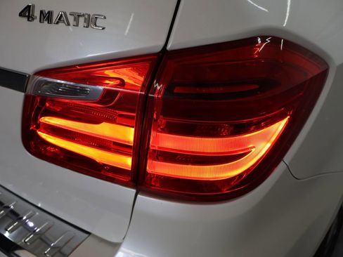 Used 2015 Mercedes-Benz GL 450 4MATIC w/ Appearance Package image 35