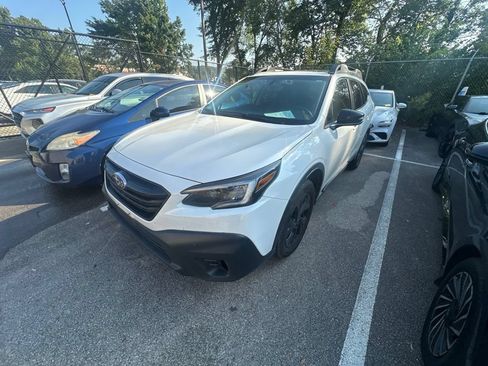 Used 2020 Subaru Outback Onyx Edition XT AWD/4WD image 3