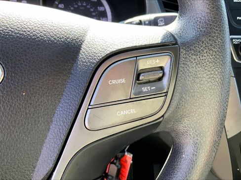 Used 2017 Hyundai Santa Fe Sport image 23