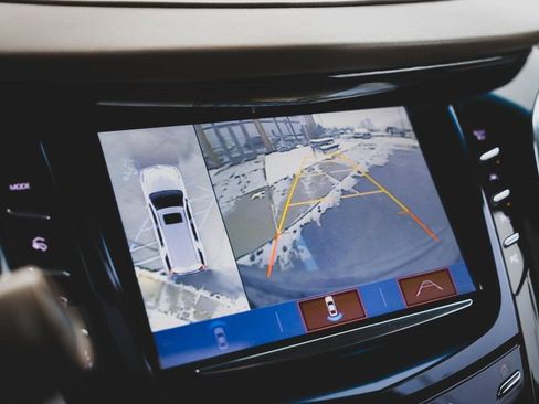 Used 2020 Cadillac Escalade ESV Platinum AWD/4WD image 4