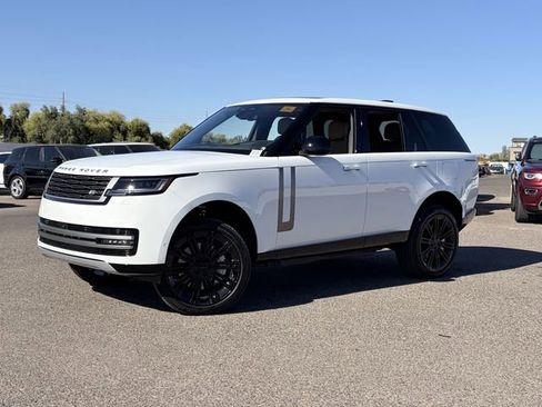 New 2026 Land Rover Range Rover SE image 2
