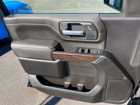 Used 2023 GMC Sierra 3500 SLE w/ SLE Convenience Package image 30