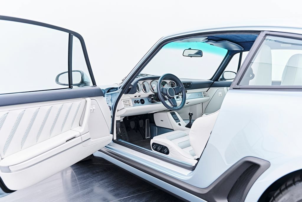 Used 1990 Porsche 911 Carrera image 46
