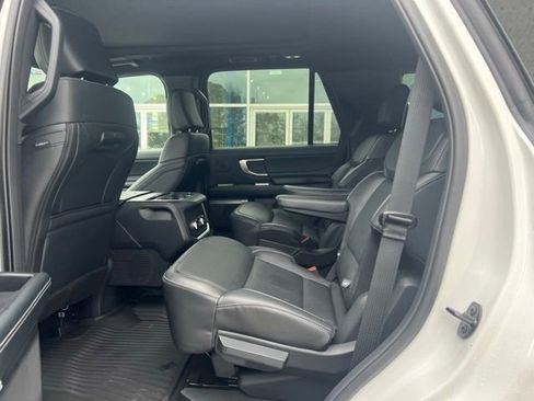 New 2025 Ford Expedition Platinum w/ Stealth Performance Package image 5