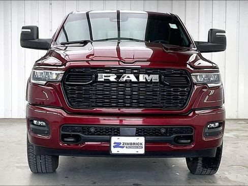 Used 2025 RAM 1500 Big Horn AWD/4WD image 3