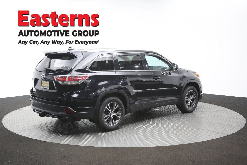 Used 2016 Toyota Highlander XLE AWD/4WD image 41