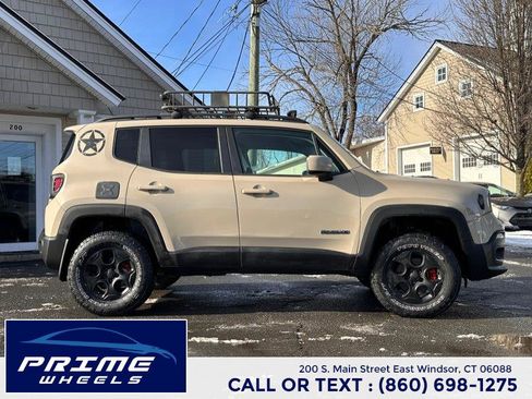 Used 2015 Jeep Renegade Latitude image 8