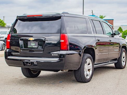 Used 2017 Chevrolet Suburban Premier AWD/4WD image 8