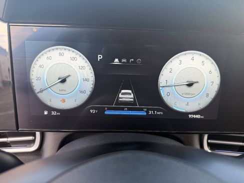 Used 2024 Hyundai Elantra SEL FWD image 38