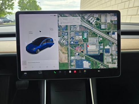 Used 2019 Tesla Model 3 Long Range RWD image 31