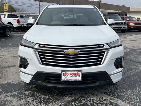 Used 2022 Chevrolet Traverse Premier FWD image 8