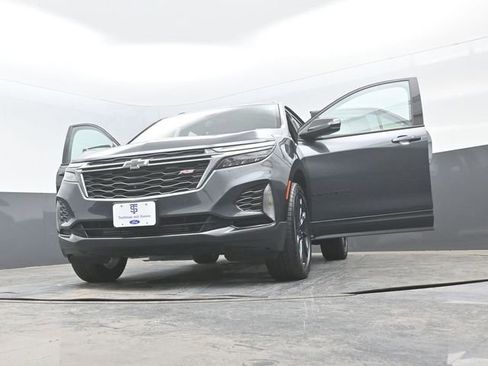 Used 2023 Chevrolet Equinox RS w/ RS Leather Package AWD/4WD image 32