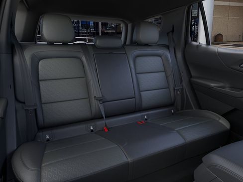 New 2026 Chevrolet Equinox LT w/ Convenience Package II image 17