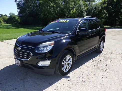 Used 2017 Chevrolet Equinox LT w/ Convenience Package FWD image 1