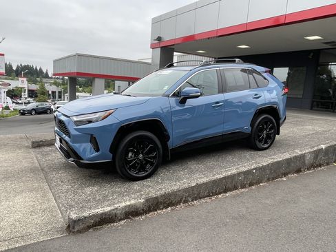 Certified 2024 Toyota RAV4 SE w/ Convenience Package AWD/4WD image 4