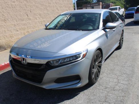Used 2019 Honda Accord LX image 3