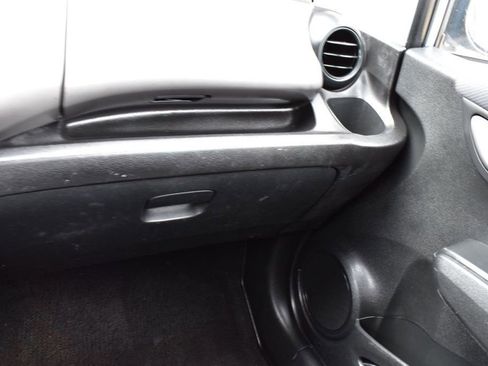 Used 2010 Honda Fit image 28