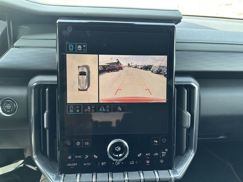 New 2025 GMC Acadia AT4 w/ Super Cruise Package image 12