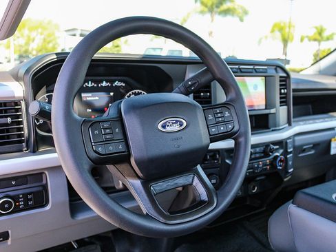 Used 2024 Ford F350 XL w/ 360-Degree Camera Package image 16