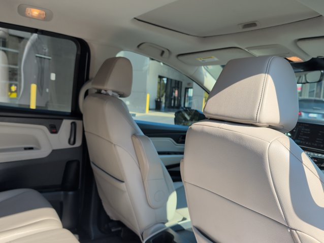 Used 2025 Honda Odyssey EX-L image 23