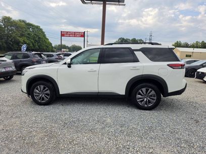 Used 2025 Nissan Pathfinder SV